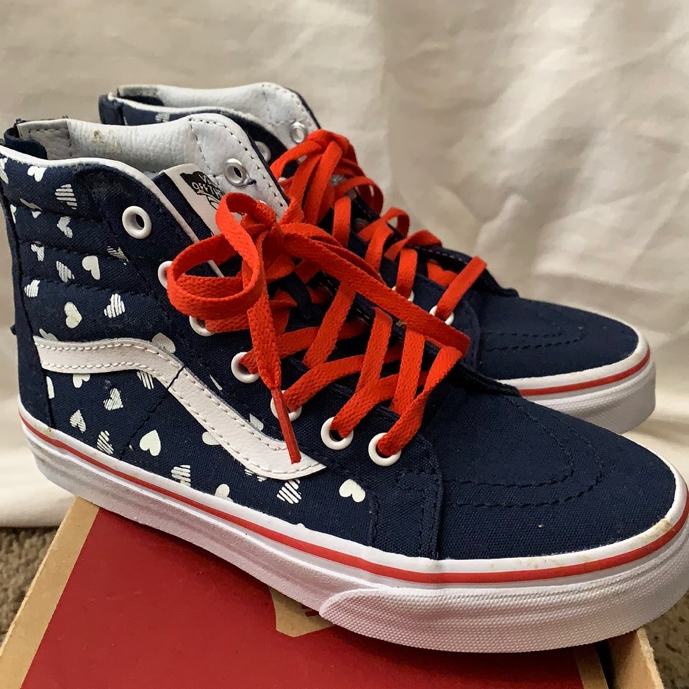 Girls sk8 hi zip vans size 2